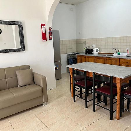 Gozo Belle Mare Apartments Marsalforn Eksteriør bilde